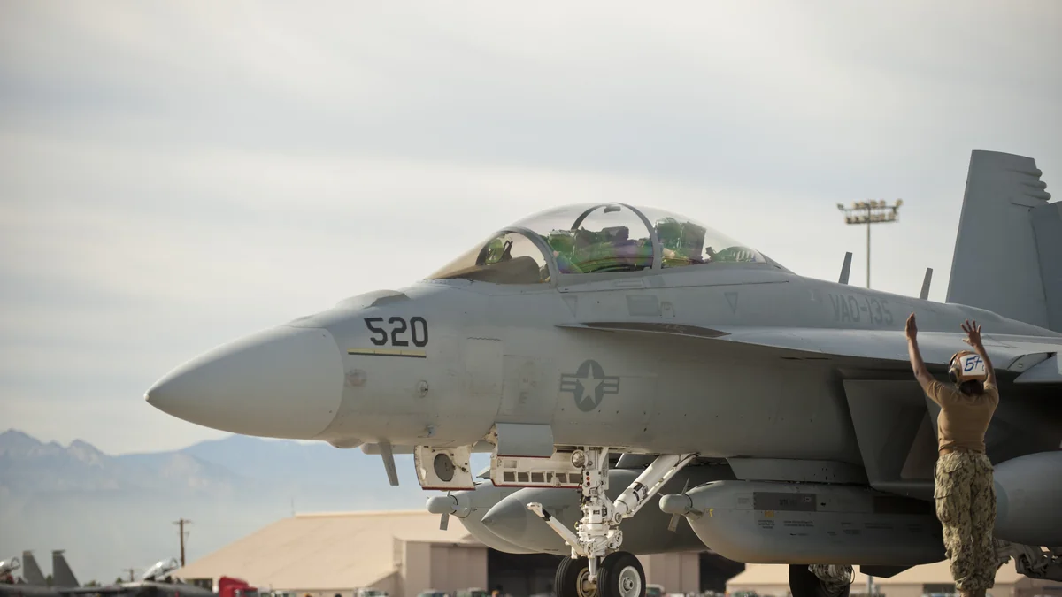 Guerra electrónica en vuelo