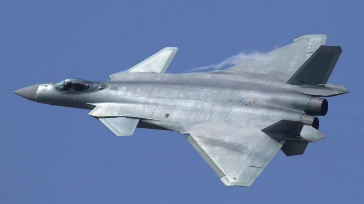 Chengdu J-20 en exhibición